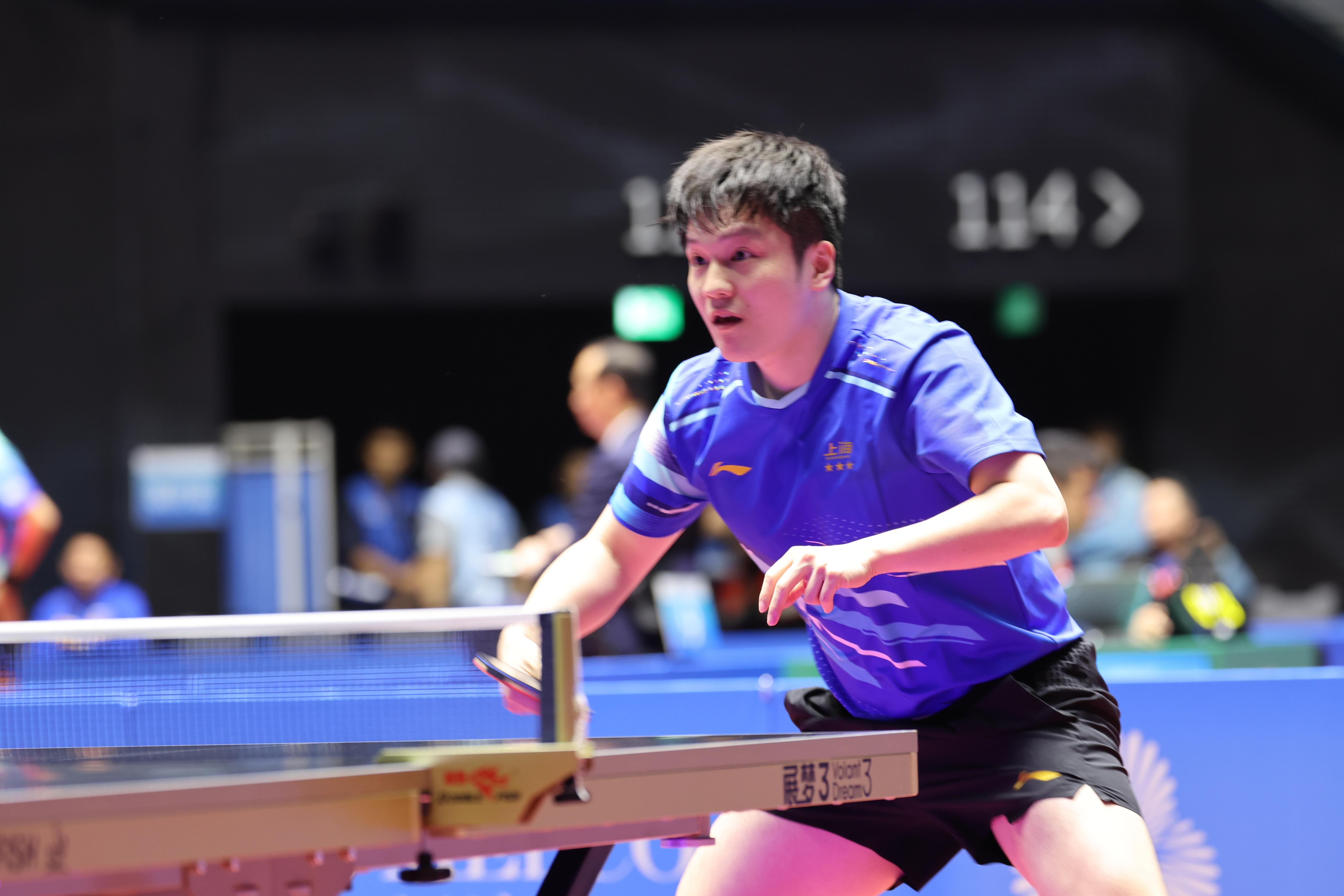 樊振东在比赛中。东说念主民网记者 胡雪蓉摄