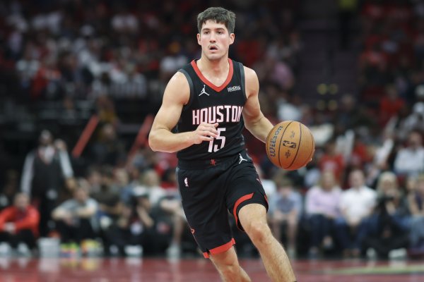 今天失准！谢泼德10投3中&三分7中1 获取8分2板&4次犯规